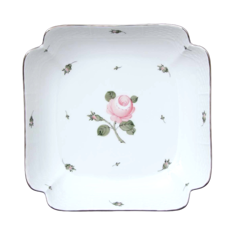 Salad dish