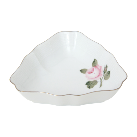 Salad dish