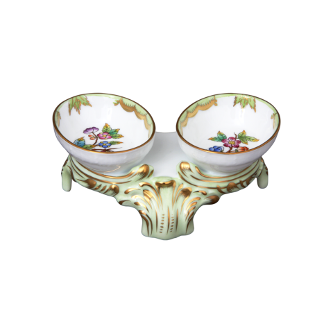 Twin salt cellar
