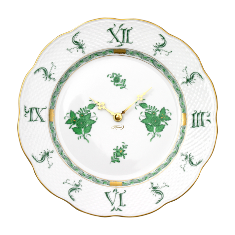 Plate with hole