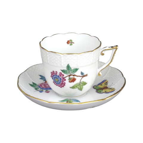 Coffeecup with saucer