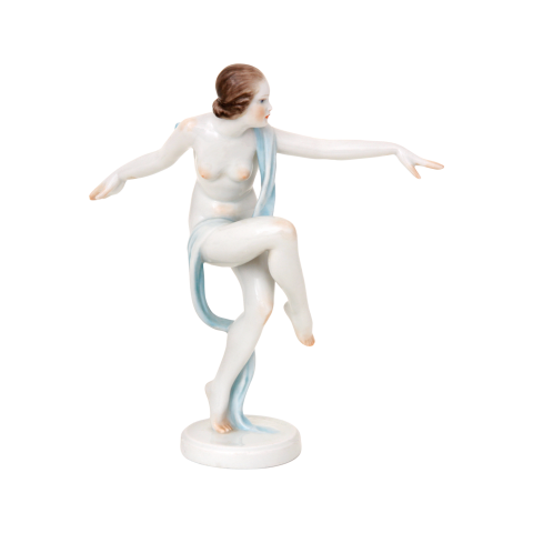 Dancer with draperie